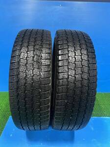 205/70R16 111/109L　LT　 グッドイヤー　 ICE NAVI CARGO　 中古 2本セット！　 スタッドレスタイヤ　２１年製！！ 