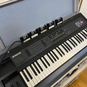 ensoniq EPS-16 Plus シンセサイザー　サンプラー　エンソニック　EPS