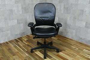 PB4BK66b スチールケース Steelcase 46215159 リープチェア Leap HD デスクチェア 革張り 回転昇降式 オフィスチェア 事務椅子 レザー