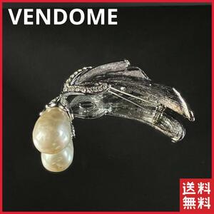 VENDOME ヴァンドーム シルバーカラー パール ブローチ