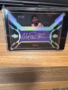 NBA 直筆サイン　直書き UPPER DECK 2007-08 BLACK 07/25 MAGIC JOHNSON auto ジャージ