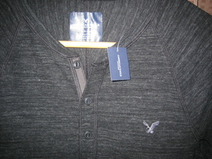 ラスト! 最後の1枚 正規品 本物 新品 アメリカンイーグル ヘンリーネック 長袖 Tシャツ AMERICAN EAGLE ワイルド クール ブラック系 S ( M