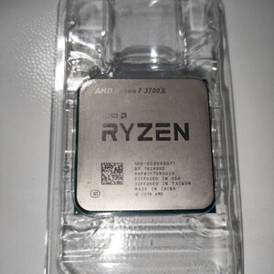 AMD Ryzen7 3700X