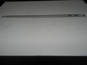 ☆　MacBook Air 13インチ MVFK2J/A 良好品