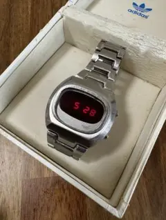 Adidas vintageデジタル腕時計 激レア アディダスビンテージ レトロ