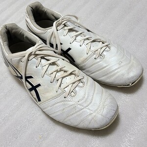 アシックス DSライト 26.0cm ASICS DS LIGHT サッカー スパイク 白 黒 銀 ホワイト ブラック シルバー 中古 人気モデル