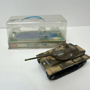 昭和レトロ　レア　Bandai バンダイ　M60A-1TANK 戦車　U.SARMY ミニカー　コレクター　玩具　迷彩陸上自衛隊 電池式　ジャンクインテリア