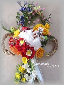 艶やか真っ赤な椿＆薔薇壁掛け飾り♪フェルトフラワー♪ハンドメイド♪しめ縄飾り♪お正月飾り