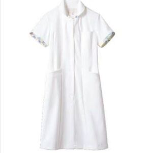 ★ 新品 ローラアシュレイ製 Mサイズ エステサロン ユニフォーム 半袖ワンピース制服 ★ ナース服 看護