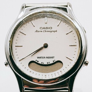 #179 CASIO カシオ AQ-227 腕時計 アナログ 3針 白文字盤 シルバー基調 時計 とけい トケイ アクセサリー ヴィンテージ アンティーク
