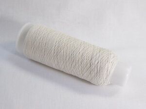 【新品・続(tuzuku)ブランド】糸*yarn*麻糸*ヘンプ*大麻*25g*50/2*ホワイト*ボビンレース*ハンドクラフトに是非どうぞ!