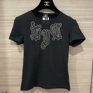 VERSACE JEANS COUTURE ヴェルサーチジーンズクチュール Tシャツ ゴシックロゴ ブラック×シルバー