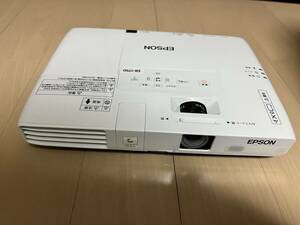 EPSONプロジェクター EB-1750 本体・電源コード・PC接続用VGケーブル・HDMIケーブル・変換コネクタ・ソフトウェアCD・ソフトケース一式