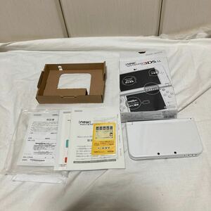 任天堂 ニンテンドー NEW3DSLL 箱・説明書 パールホワイト ソフト動作確認済