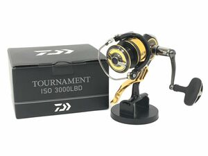 K10-666-0903-123【中古美品/送料無料】ダイワ(DAIWA) 22 トーナメント ISO LBD 3000LBD レバーブレーキ付きスピニングリール/066012