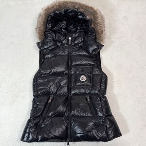 ☆未使用級☆ MONCLER モンクレール　BALABIO ファー付き　肉厚　ダウンベスト　レディース　黒　ブラック　S-Mサイズ相当