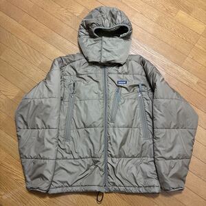 希少 名作 00s patagonia パタゴニア パフジャケット ダウン 中綿 表記L カーキ MARS系 古着 vintage ヴィンテージ