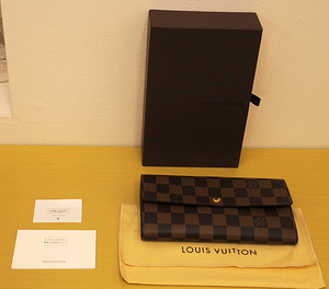 ルイ・ヴィトン ダミエ ポルトフォイユサラ N61734 中古 送料無料【B108】 LOUIS VUITTON 長財布