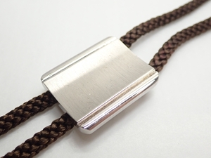 Q105　ループタイ　金属製　プレートデザイン　54cm　アクセサリー　bolo　loop tie