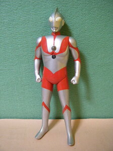 ３ち６◆時代物 ウルトラマン 28cm フィギュア 1993年刻印 円谷プロ バンダイ【電池式】