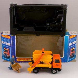 イギリス マッチボックス（matchbox） new Super Kings BEDFORD SKIP TRUCK K-28 1977