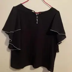 NOW NOW美品♡パールボタン♡袖フリル♡トップス