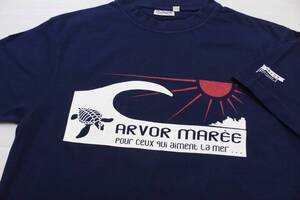 ATS90アルボーマレー1(S)カメ 海亀 ホヌ 波 太陽 フランス 国鳥 トリコロールArvor Maree半袖TシャツLACANAUラカノー