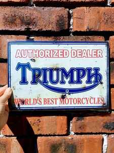 TRIUMPH レトロ看板