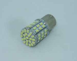 ＜LEDS13W-005＞ 64SMD搭載 LED ウインカー用 （白色 ・6000K) S25 シングル球 ＜BA15ｓ＞12V 21W 電球交換用