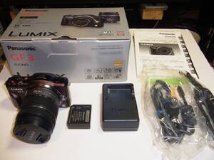 ★美品 Panasonic LUMIX DMC-GF3 14-42㎜　ズームレンズ　ブラウン　ショット回数170回★