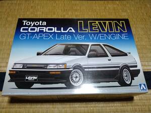 ★アオシマ1/24AE86カローラレビンGT-APEX後期型　【未組立】