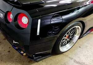 新品 日産 GT-R R35 2009-2010 リアバンパーエクステンション