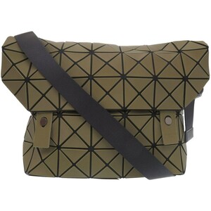 美品 イッセイミヤケ バオバオ BAO BAO ショルダーバッグ ロック カーキ 黒 カーキ PVC BB66-AG402 1883 ISSEY MIYAKE