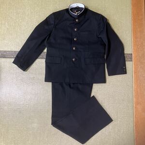 新古品★難あり！★Ｂ級品★小学生★中学生★小さめ★学ラン★上下★制服★黒★富士ヨット★東レ★上着142サイズ 詰6号★ズボン S★学生服