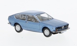 1/87 アルファロメオ アルフェッタ 青 ブルー Alfa Romeo Alfetta GT 1974 blue PCX87 1:87 梱包サイズ60