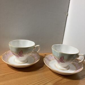 ロイヤルアルバート【ザンドラローズ　カップ&ソーサー　2客】ROYAL ALBERT 蝶々　蝶　パピヨン　バタフライ