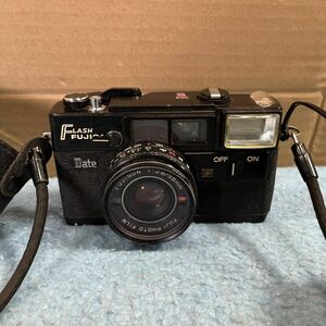 コンパクトフィルムカメラ FLASH FUJI Date 中古 FUJIFILM レトロ 本体 フィルム、電池なし