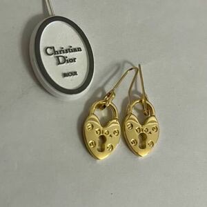 クリスチャンディオール　Christian Dior ピアス　ハート　カデナ　デザイン　美品　ゴールド色