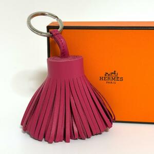 新品未使用 HERMES エルメス カルメン キーホルダー チャーム キーリング バッグチャーム 革小物 ユニセックス メンズ レディース お洒落