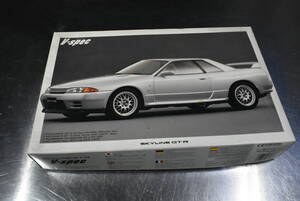 Qm510 絶版 旧キット 1993年製 Fujimi 1:24 Nissan Skyline GT-R V-spec インチアップ ニッサン スカイライン GTR Vスペック 旧車 80サイズ