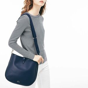 送料無料 新品☆LACOSTE ラコステ　レディース NF2118CE 　牛革ショルダーバッグ