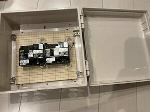 太陽光　接続箱　開閉器　2回路　30A×2 テンパール　漏電遮断器　3P2E 中古