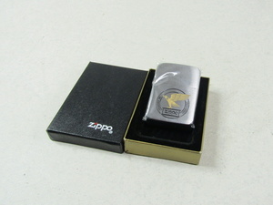 ■■E ZIPPO ジッポー オイルライター AN AMERICAN TRADTIONAL アメリカントラディショナル 2002年 紙箱■■