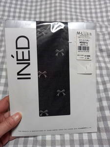 ★新品　INED　スペースリボン　ブラック　M-L★　 