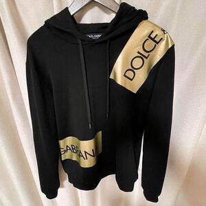 極美品　DOLCE&GABBANA ドルチェ&ガッバーナ　パーカー　プルオーバー　フーディー　ブラック　黒　ゴールド　ボックスロゴ　46 M