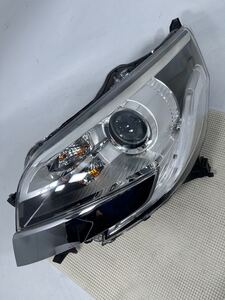 M 35-5-2デイズルークス　 前期　B21A 100-67053 HID ヘッドライト