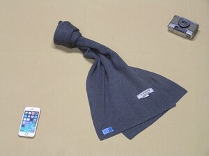 マフラー ♪ PLAYBOY プレイボーイ ♪ 様々な着こなしにあわせやすいGrayグレー系 メンズ＆レディース Woolウール 横174㎝×縦29㎝■4929