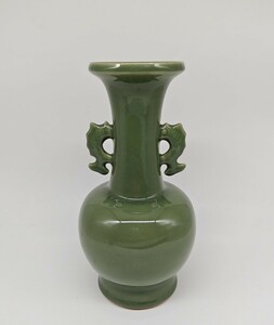 【懐】 花瓶 青磁 中国美術 双耳花器 花入 骨董品 時代物 AB-026