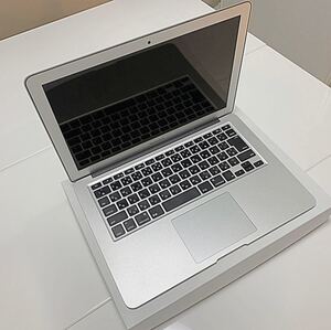 ☆美品Apple 13インチMacBook Air Early2015 マック★