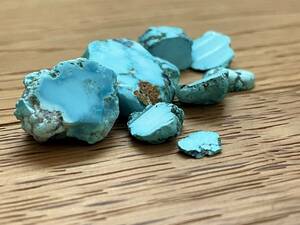 ブルームーン　ターコイズ　原石　82.35ct ハイグレード　美しいブルー